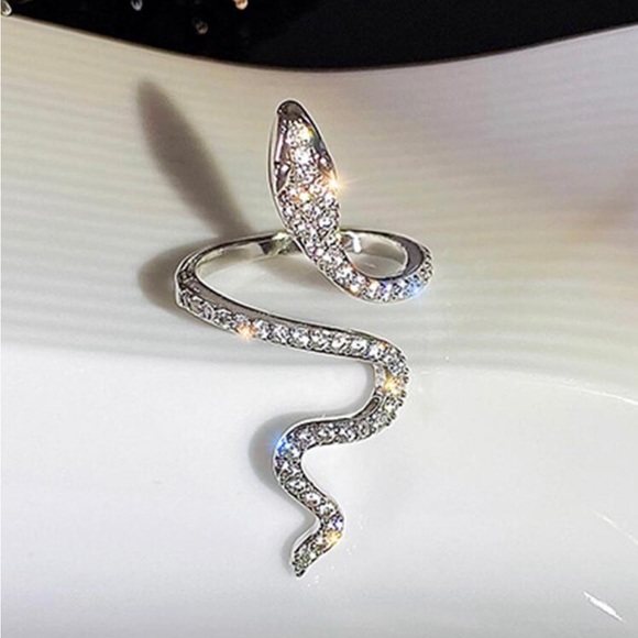 SNAKE DESIGN RHINESTONE RING - Picture 7 of 10